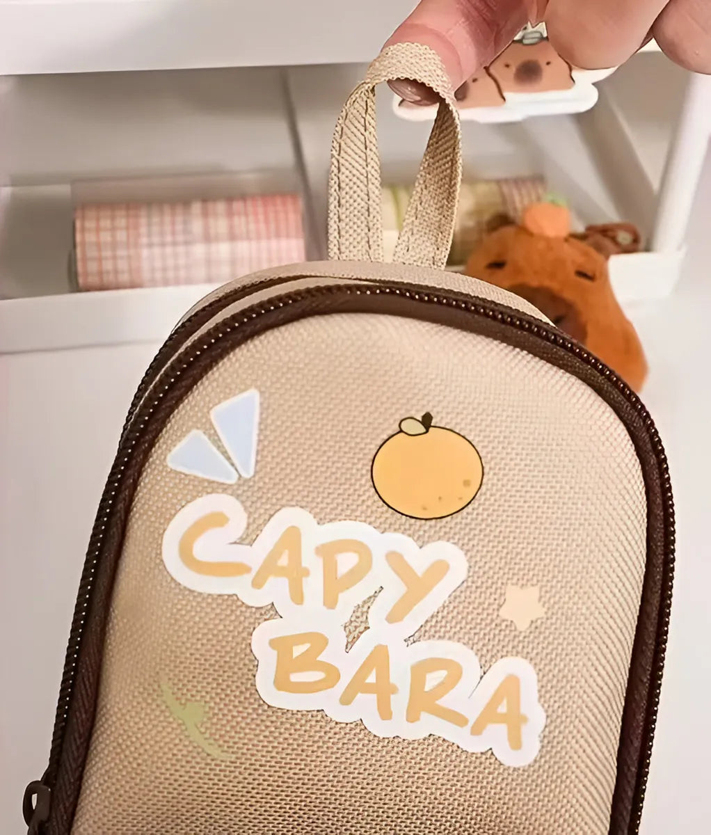 CARTUCHERA CAPIBARA CON ACCESORIOS